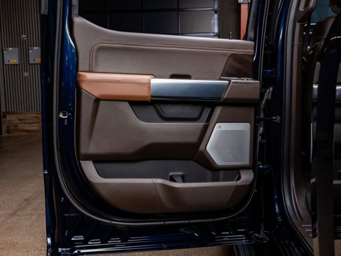 Used 2025 Ford F150 King Ranch w/ FX4 Off-Road Package image 38