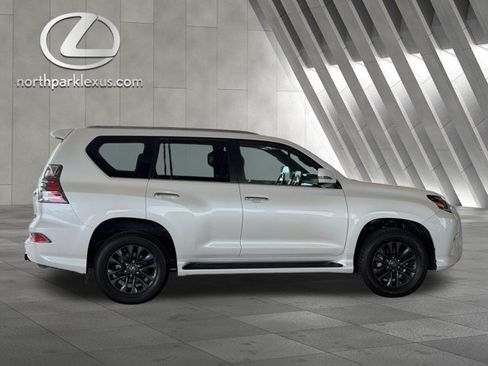 Certified 2023 Lexus GX 460 Premium AWD/4WD image 4