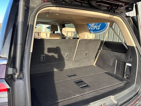 Used 2024 Ford Expedition Max Platinum AWD/4WD image 35
