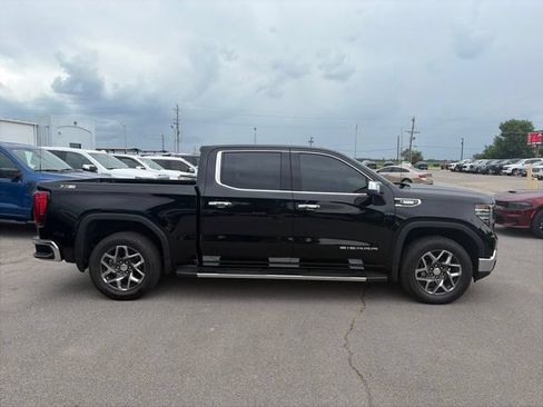 Used 2025 GMC Sierra 1500 SLT w/ SLT Premium Package AWD/4WD image 7