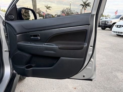 Used 2021 Mitsubishi Outlander Sport FWD image 19