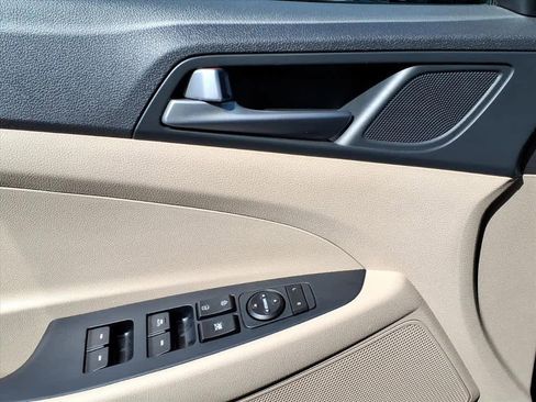 Used 2016 Hyundai Tucson SE w/ Option Group 02 image 13