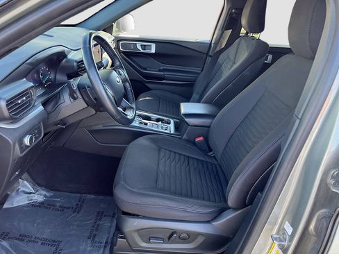 Used 2020 Ford Explorer XLT w/ Comfort Package AWD/4WD image 20