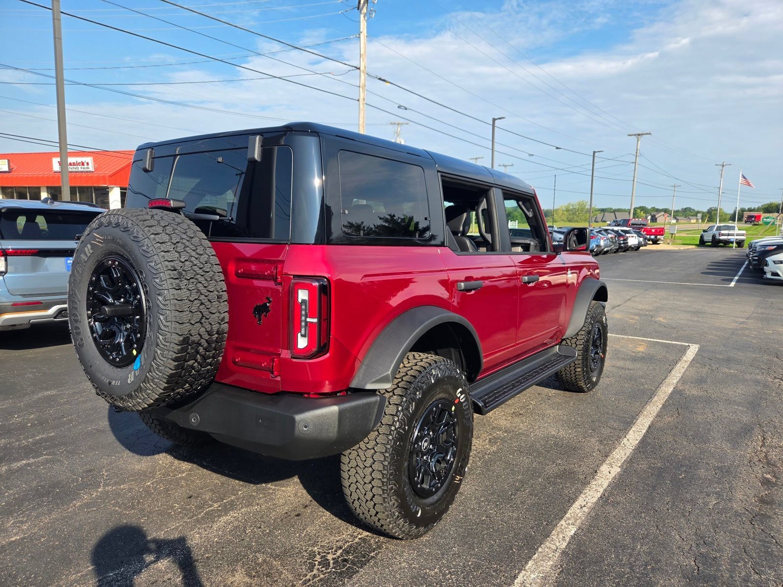 New 2026 Ford Bronco Outer Banks w/ Sasquatch Package AWD/4WD image 4