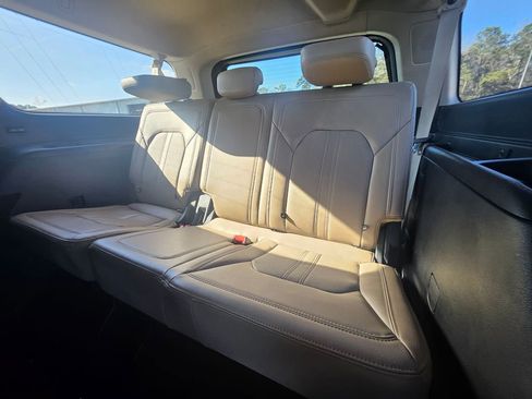 Used 2024 Ford Expedition Max Limited image 11