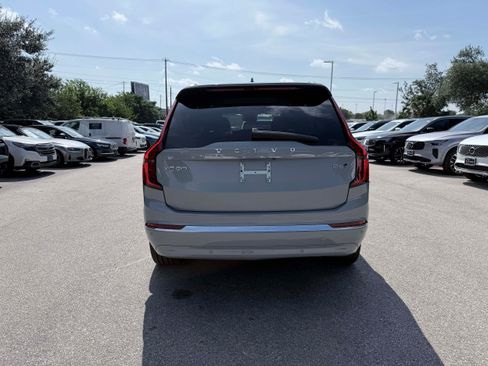 Certified 2026 Volvo XC90 B6 Plus AWD/4WD image 5