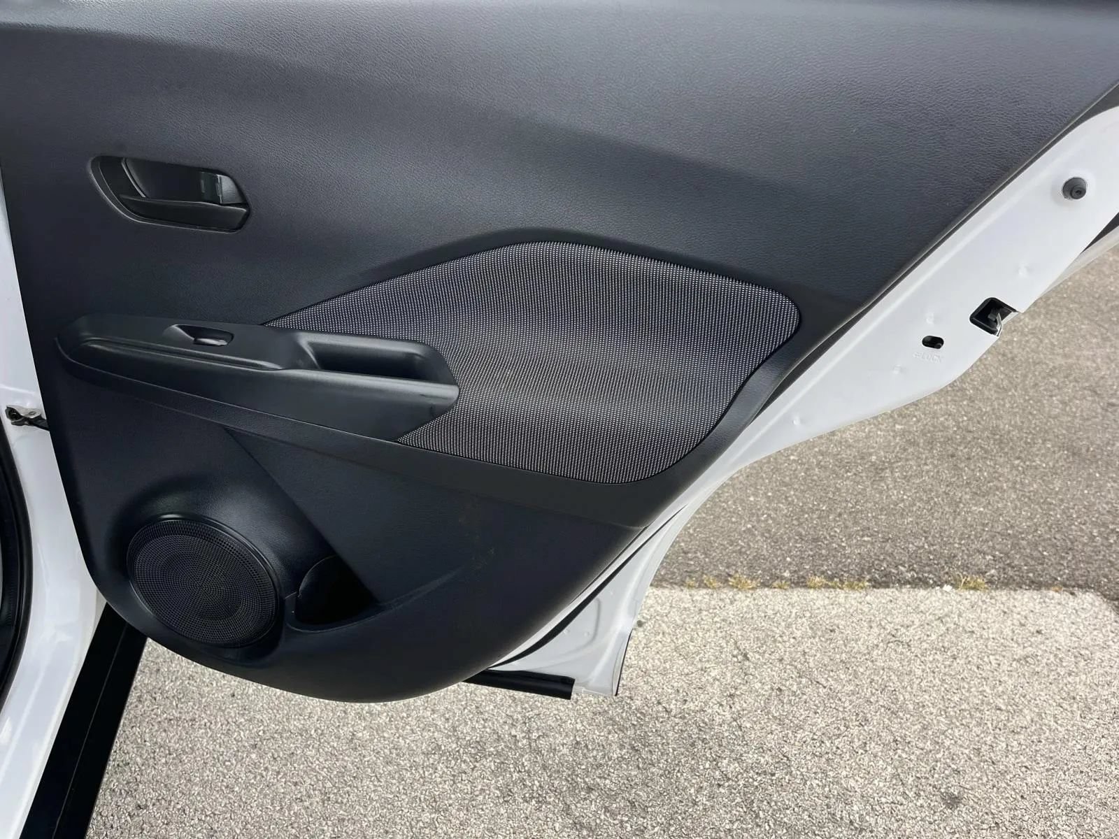 Used 2019 Nissan Kicks S FWD image 22