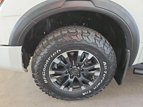 Used 2021 Nissan Titan PRO-4X w/ Pro-4x Utility Package AWD/4WD image 12