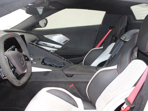 Used 2023 Chevrolet Corvette Stingray Premium Conv image 17