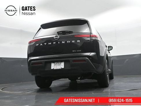 Used 2024 Nissan Pathfinder SV AWD/4WD image 37