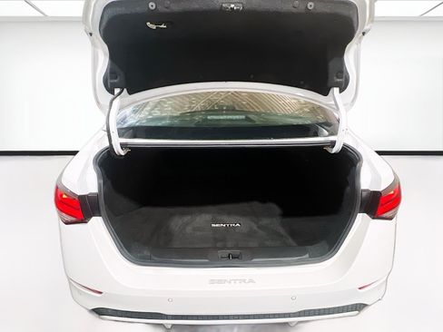 Used 2021 Nissan Sentra S FWD image 17