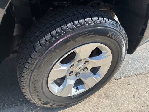 Used 2023 RAM 1500 Big Horn AWD/4WD image 36
