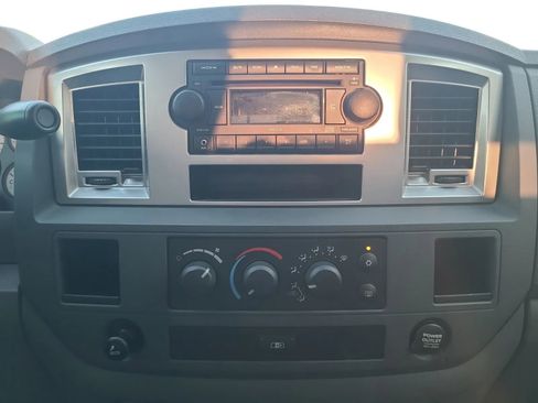 Used 2008 Dodge Ram 1500 Truck SLT image 15