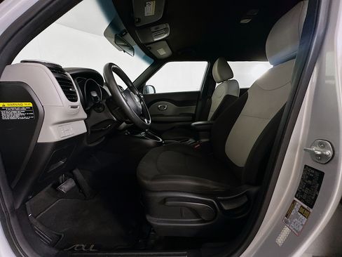 Used 2016 Kia Soul image 13
