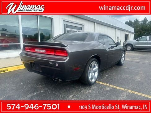 Used 2014 Dodge Challenger R/T RWD image 5