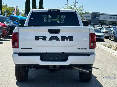 New 2026 RAM 2500 Big Horn AWD/4WD image 6