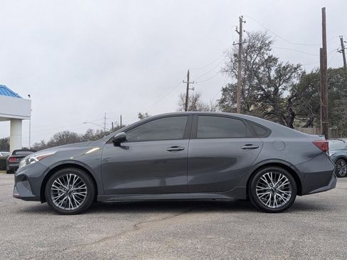 Used 2024 Kia Forte GT-Line w/ GT-Line Premium Package image 9