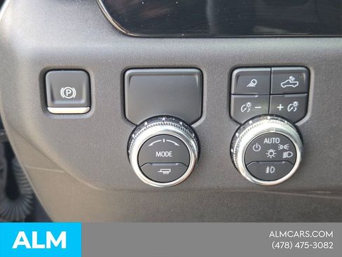 Used 2025 GMC Sierra 1500 SLT RWD image 26
