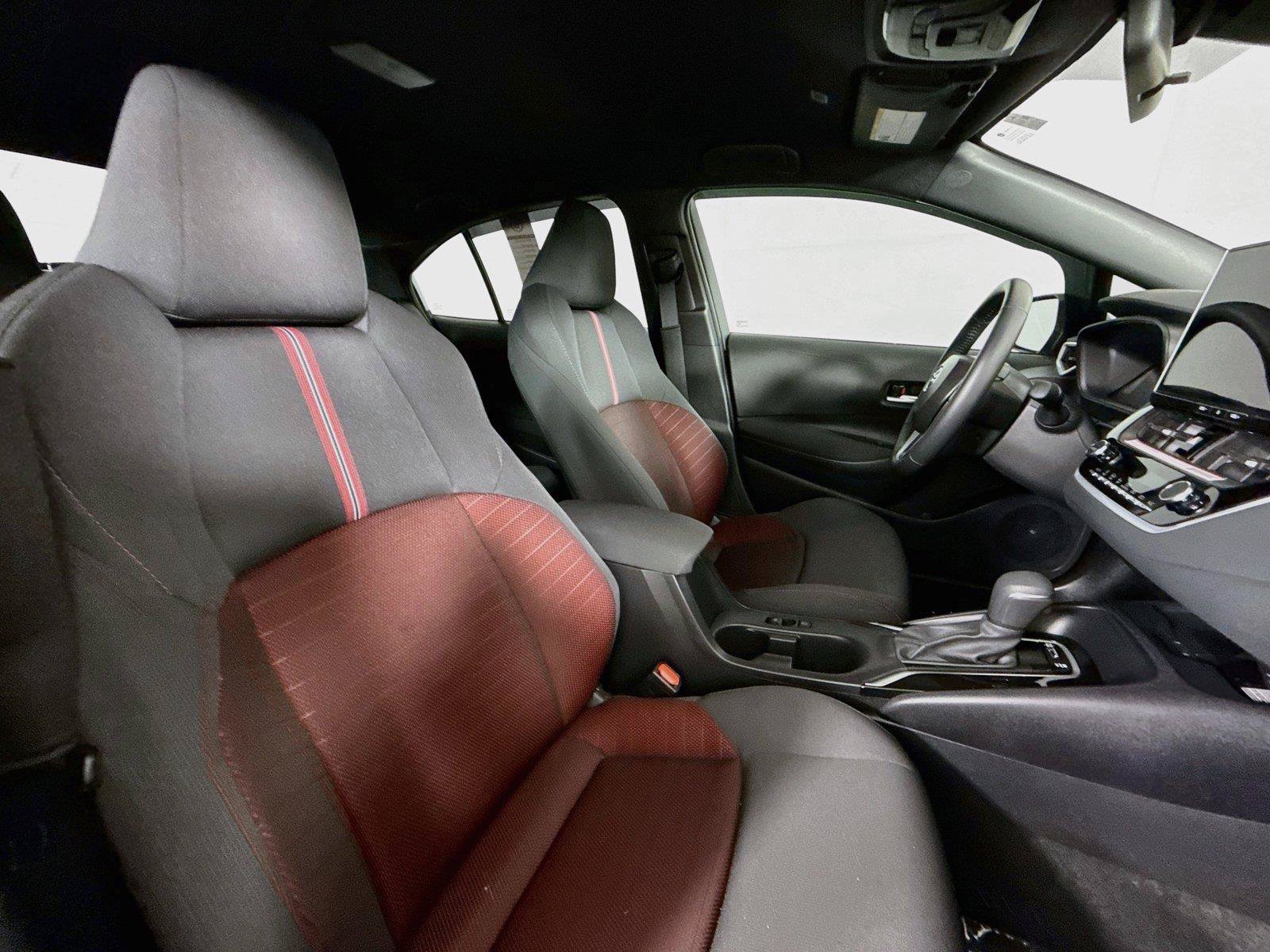 Certified 2026 Toyota Corolla SE w/ SE Package FWD image 38