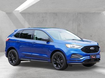 Used 2024 Ford Edge SE w/ Black Appearance Package