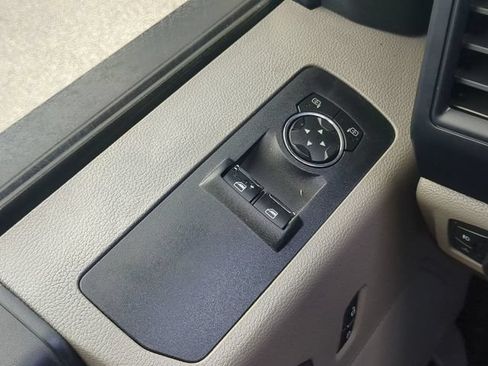 Used 2016 Ford F150 XL w/ Equipment Group 101A Mid AWD/4WD image 21