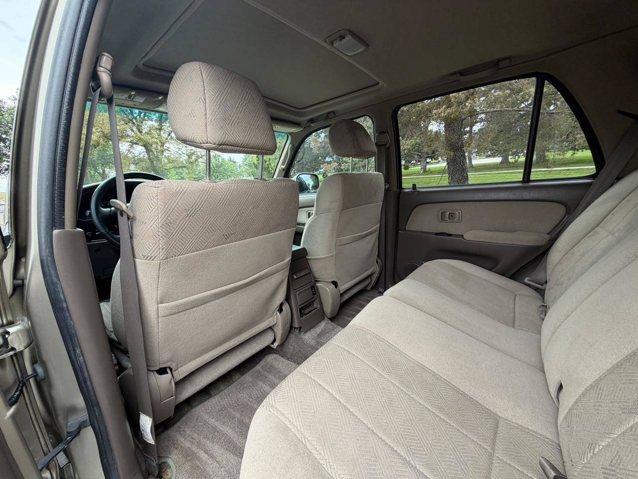 Used 2001 Toyota 4Runner SR5 AWD/4WD image 14