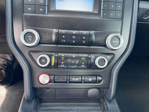 Certified 2022 Ford Mustang Coupe w/ Black Accent Package image 19