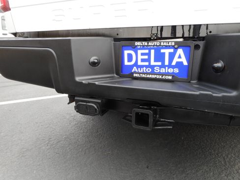 Used 2014 Ford F250 XL image 9