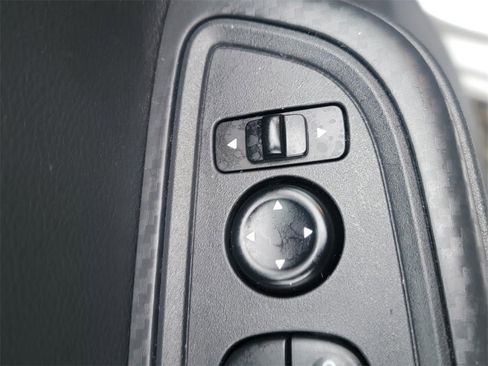 Certified 2025 Nissan Versa SV w/ Trunk Package image 29