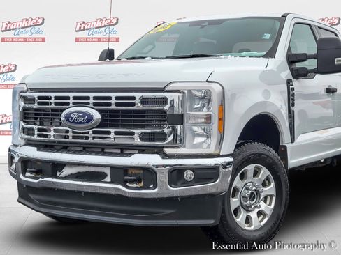Used 2023 Ford F250 XLT image 2