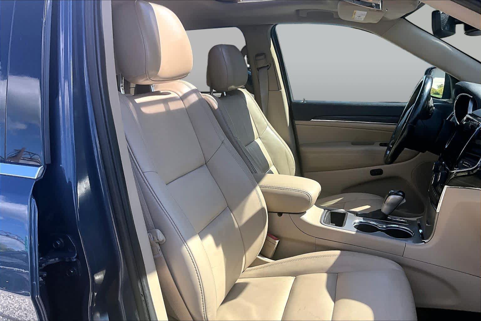 Used 2020 Jeep Grand Cherokee Limited RWD image 9