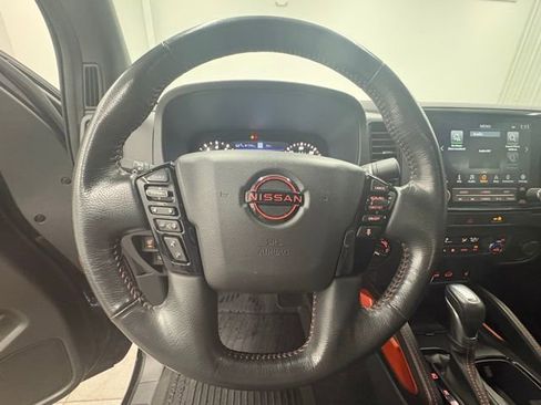 Used 2023 Nissan Frontier PRO-4X w/ Pro Convenience Package AWD/4WD image 15