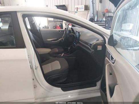 Used 2020 Hyundai Ioniq Blue FWD image 4