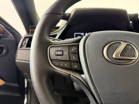 Used 2025 Lexus ES 350 w/ Premium Package FWD image 27