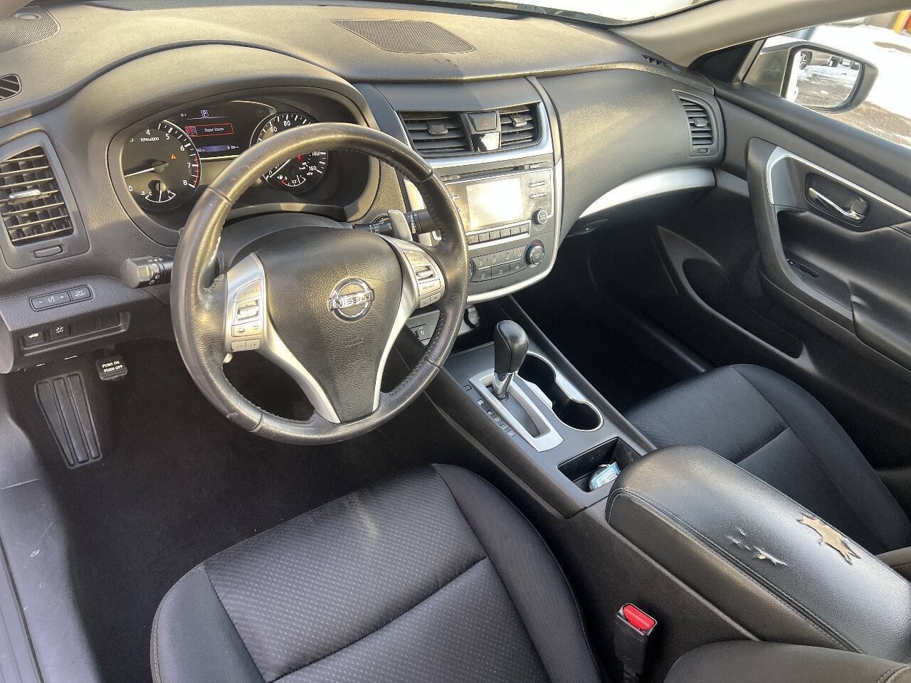 Used 2016 Nissan Altima 2.5 SR FWD image 11