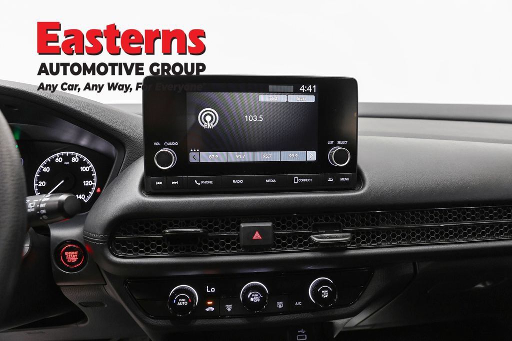 Used 2025 Honda HR-V LX image 14