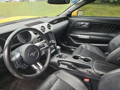 Used 2015 Ford Mustang GT Premium RWD image 11