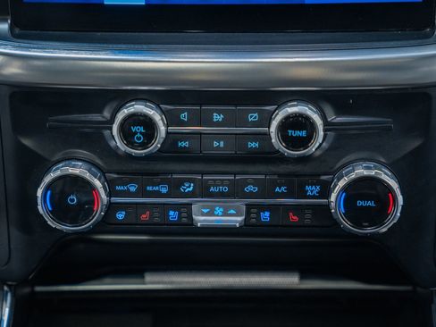 Certified 2023 Ford F150 Lariat w/ Equipment Group 502A High image 30