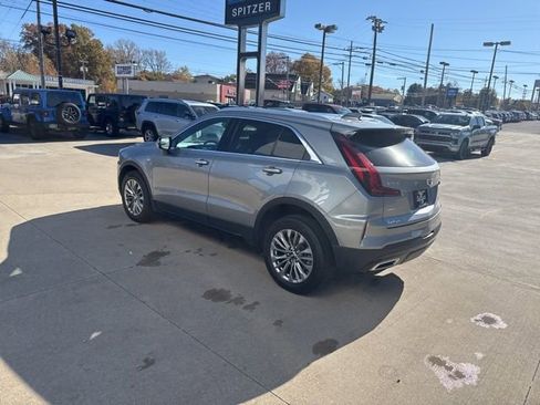 Used 2024 Cadillac XT4 Premium Luxury image 8