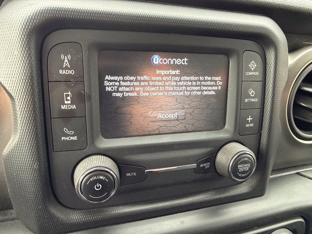 Used 2018 Jeep Wrangler Sport AWD/4WD image 18