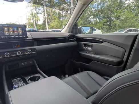 Used 2025 Honda Pilot EX-L image 15