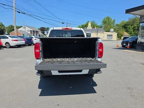 Used 2017 Chevrolet Colorado Z71 AWD/4WD image 13