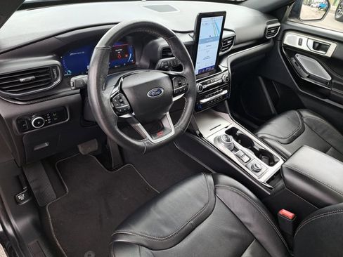 Certified 2023 Ford Explorer ST w/ Equipment Group 401A image 17