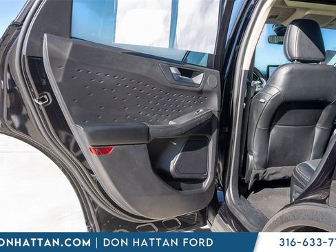 Used 2020 Ford Escape Titanium image 20