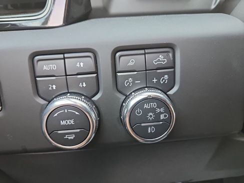 Used 2023 GMC Sierra 1500 AT4 w/ AT4 Premium Package image 22