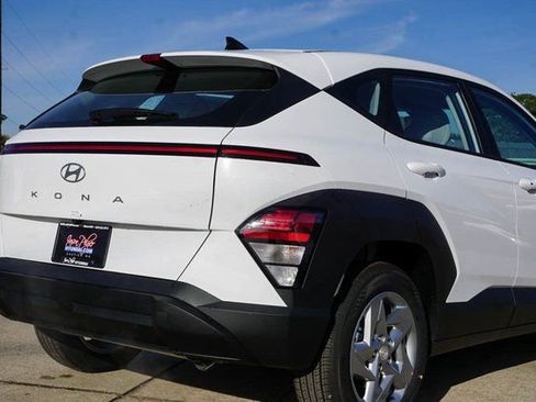 New 2026 Hyundai Kona SE FWD image 5