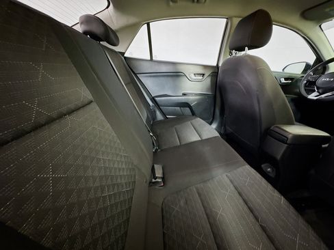 Used 2022 Kia Rio S image 25