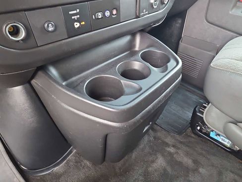 Used 2017 Chevrolet Express 3500 LT w/ LT Preferred Equipment Group image 16