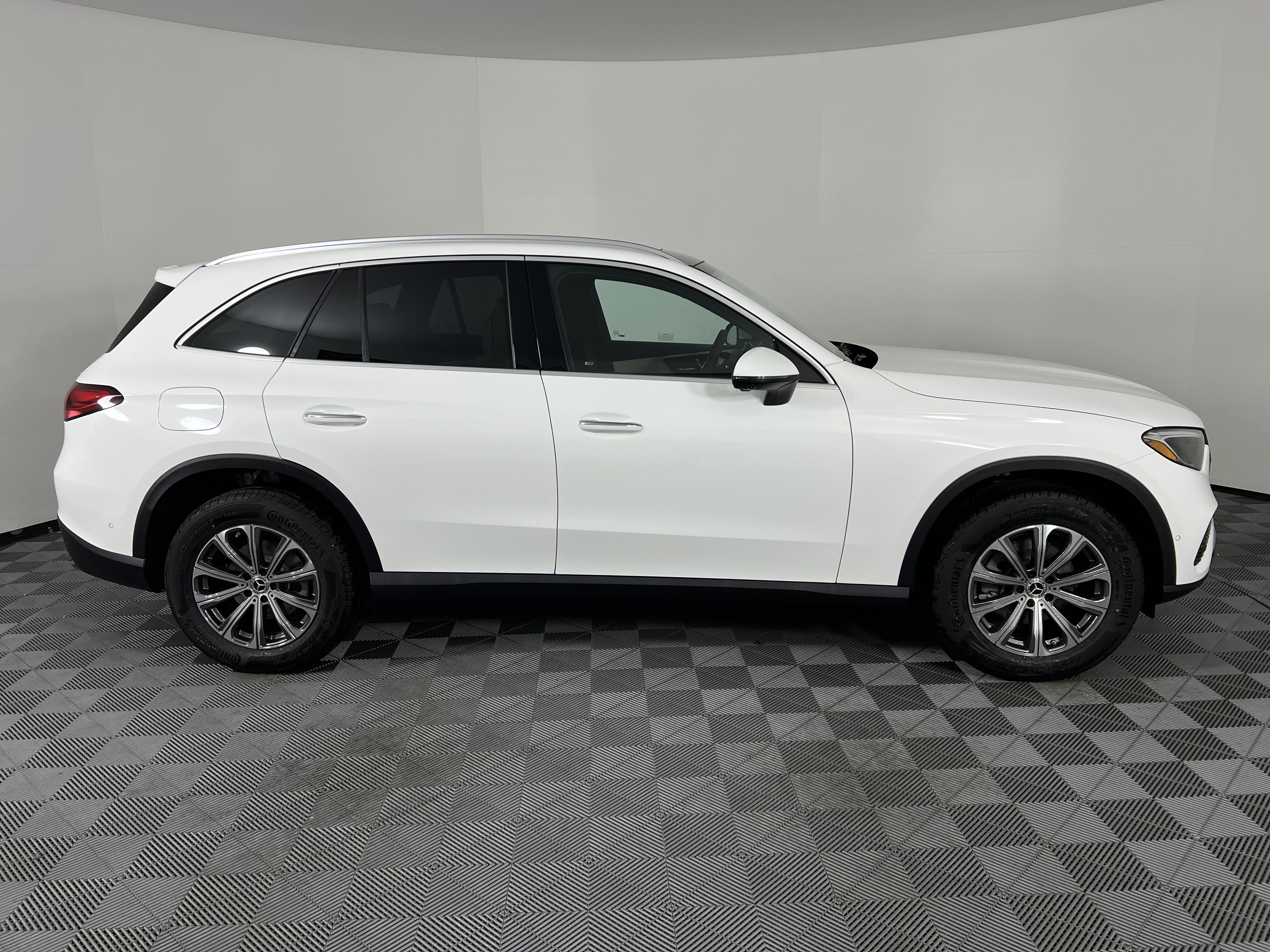 Used 2026 Mercedes-Benz GLC 300 4MATIC image 14