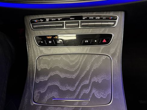 Used 2021 Mercedes-Benz E 350 4MATIC Sedan image 15